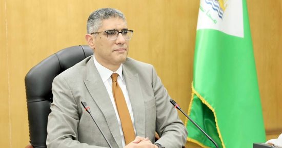 توزيع 3 أطنان من لحوم صكوك الأضاحى على الأسر الأولى بالرعاية بالجيزة