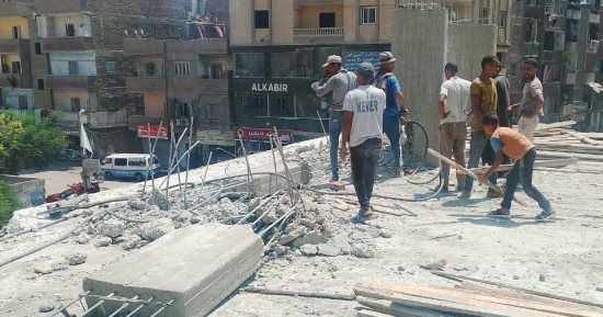  إزالة عقار بدون ترخيص على مساحة 1000م بعين شمس