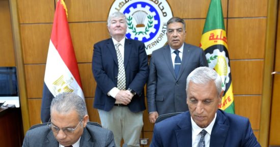 محافظ الدقهلية يشهد توقيع عقد تنفيذ محطة معالجة الصرف الصحى بقرية بهوت