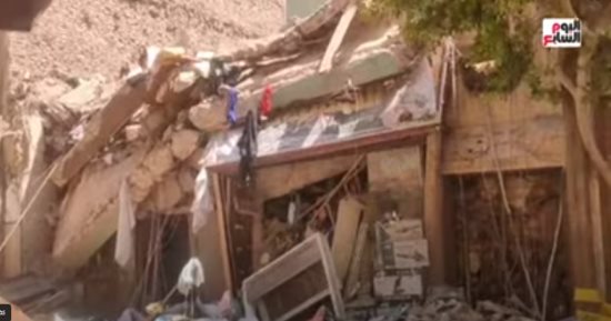 ارتفاع ضحايا عقار الزقازيق المنهار إلى 4 وفيات