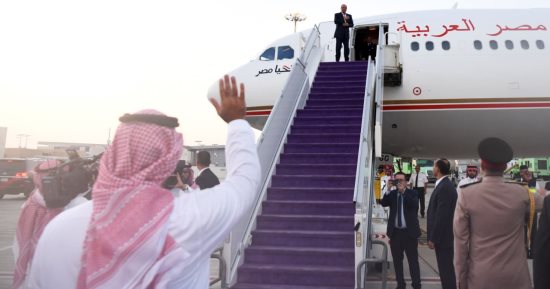الرئيس السيسى يعود إلى أرض الوطن بعد لقائه ولى العهد السعودى