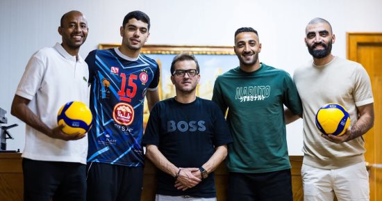 عبد الله عبد السلام وأحمد صلاح وأحمد سعيد يواصلون التحدى فى طائرة السويحلى