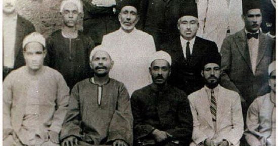 ماذا فعل حسن البنا فى أول فضيحة ارتكبها صهره داخل الإخوان؟.. أطاح بأعضاء الإرشاد بعد مطالبتهم فصل صهر المرشد لممارسته الرذيلة مع الأخوات فى بيوتهم خلال الجلسات الدعوية.. والجانى يشتهر بـ"راسبوتين" الإخوان