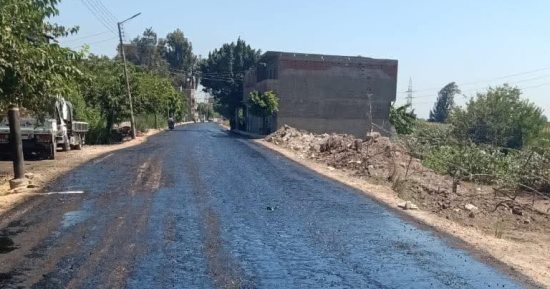 مشروعات لا تتوقف.. العمل على قدم وساق للانتهاء من أعمال رصف طريق المنصورة القديم بسمنود.. محافظ الغربية: نُسرّع وتيرة العمل لتخفيف الأعباء اليومية وتيسير حركة المواطنين