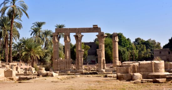 جولة تفقدية لتطوير معابد مونتو الأثرية بالأقصر