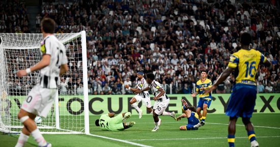 جوناثان ديفيد يسجل أول أهدافه ويقود يوفنتوس لانتصار ثمين على بارما 2 - 0