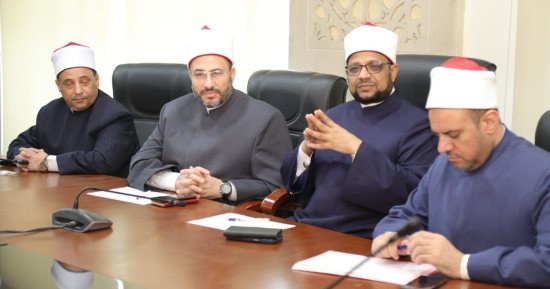 مجمع البحوث الإسلامية يعقد مقابلات شخصية لاختيار مديري الدعوة والتوجيه