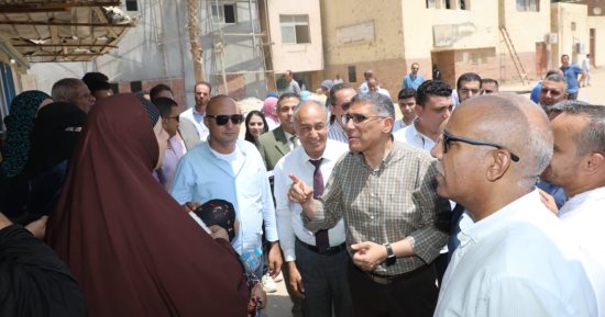 محافظ الجيزة يتفقد مستشفى أطفيح المركزى ويتابع أعمال التطوير ورفع الكفاءة