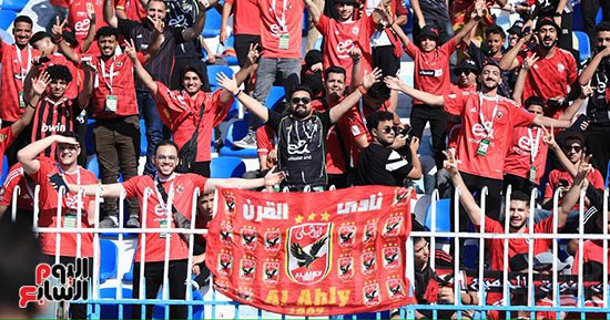 انطلاق مباراة الأهلي وغزل المحلة.. ودقيقة حداد على روح والد الشناوي