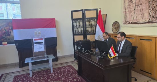 غرفة عمليات الهيئة الوطنية للانتخابات تتابع فتح لجان الاقتراع في الخارج
