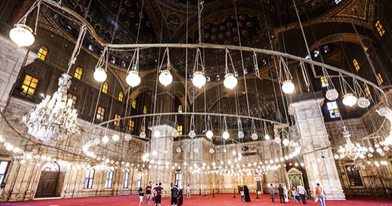 فن العمارة الإسلامية.. جماليات مسجد محمد على بالقلعة 