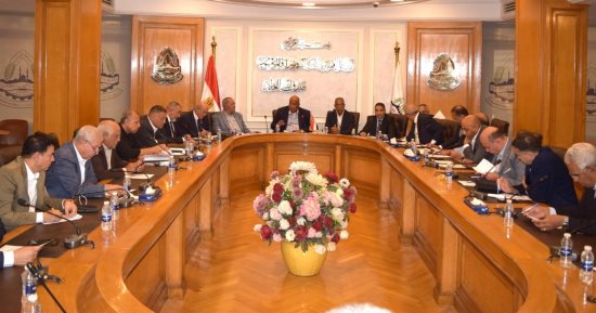 مجلس إدارة غرفة القاهرة يعتمد إقامة معرض أهلًا مدارس