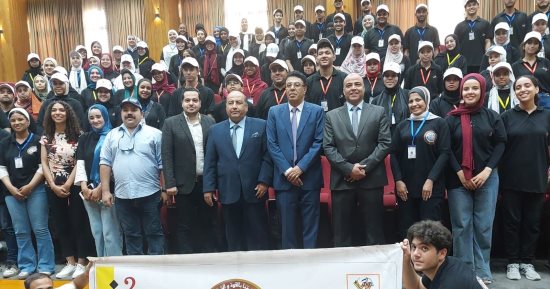 عماد الدين حسين: بناء الشخصية الوطنية المتوازنة ركيزة أساسية لتحقيق التنمية 