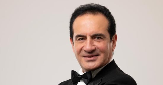 محمد ثروت: اعتدت الاحتفال بالمولد النبوى منذ طفولتى وكنت بحضر للشيخ النقشبندى