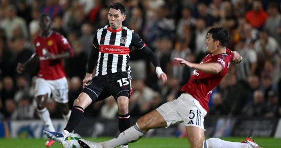 جريمبسي يقصى مانشستر يونايتد من كأس الرابطة 12-11 بركلات الترجيح.. فيديو