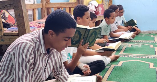 أنوار القرآن فى قلوبهم.. عشرات الأطفال بالأقصر فى اليوم العالمى للسرد القرآني