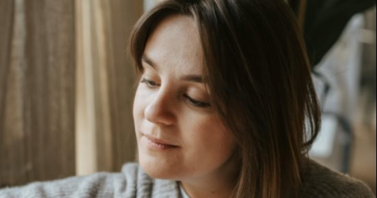 4 أبراج مستعدة تخسر أي حاجة عشان سلامها النفسي.. ما لهاش في الصراعات