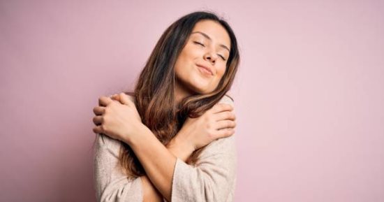 7 صفات تجعل أنثى برج العذراء جذابة بشكل لا يقاوم.. لا تقبل إلا بالأفضل