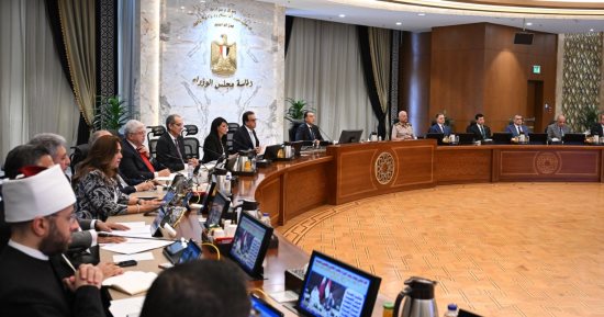 رئيس الوزراء: الحكومة لديها رؤية اقتصادية تمتد لما بعد الاتفاق مع صندوق النقد الدولى.. بدء تفعيل حزمة الاستثمارات القطرية المباشرة بقيمة 7.5 مليار دولار.. واستمرار التنسيق والتواصل مع مجتمع الأعمال القطري