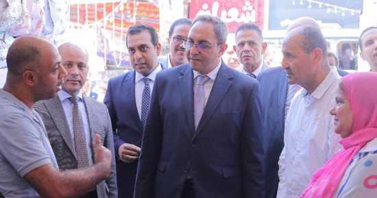 محافظ قنا يفتتح معرض "أهلا مدارس" لتوفير المستلزمات الدراسية بأسعار مخفضة