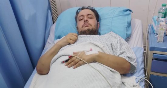 نقل كريم مغاورى للعناية المركزة.. والفنان يطلب الدعاء