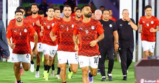 منتخب مصر يغادر إلى واجادوجو لمواجهة بوركينا فاسو بتصفيات كأس العالم