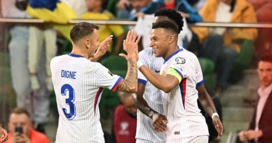منتخب فرنسا يتخطى أوكرانيا بثنائية فى تصفيات كأس العالم.. فيديو