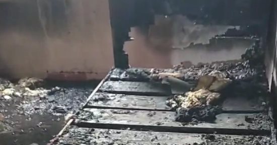 حرق منزل نسيبه لحصول زوجته على حضانة ابنتها.. فيديو