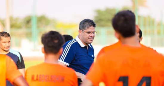 أيمن الرمادى يحذر لاعبى البنك الأهلى من انتفاضة المقاولون بالدورى