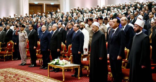 الرئيس السيسى يشهد احتفال مصر بذكرى المولد النبوي الشريف.. ويؤكد: فرصة عظيمة لإحياء منظومة القيم والأخلاق المحمدية.. أطمئن الشعب المصرى على يقظتنا وإدراكنا لما يدور حولنا ويحاك ضدنا ووقوفنا فى مواجهة التحديات