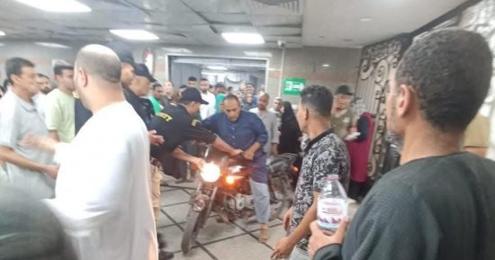 "أمي بتموت".. مستشفى بنها يوضح تفاصيل اقتحام شخص الاستقبال بموتوسيكل