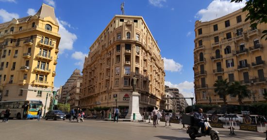عاصمة الشرق تستعيد رونقها الحضارى.. ترميمات وتطوير بشوارع القاهرة يحولها لمزارات سياحية من جديد.. وسط البلد تضاهي العواصم الأوروبية جمالا.. ومناطق الحسين والجمالية تحكي التاريخ بشكلها الفريد.. صور