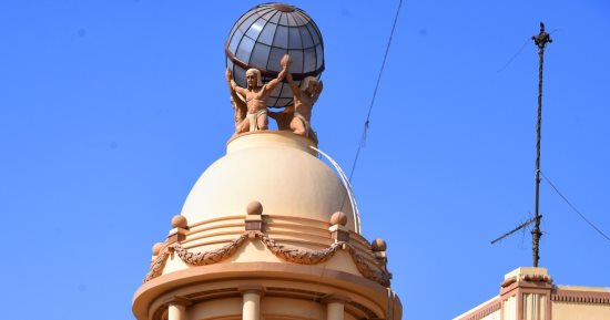 عمارة تيرينج.. أول مبنى يحتوى على مصعد كهربائى فى القاهرة