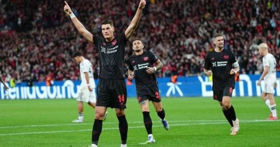 باير ليفركوزن يحقق فوزه الأول فى الدورى الألمانى بثلاثية ضد فرانكفورت