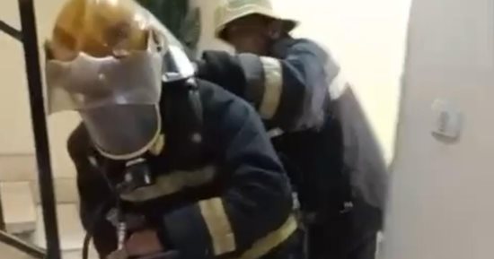 المعاينة: حريق فيصل بدأ بسنتر ملابس وامتد لمحل أحذية وشقة حتى التهمتها النيران