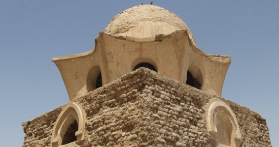 القباب والمقابر الفاطمية.. تحفة معمارية على ضفاف النيل بأسوان.. صور