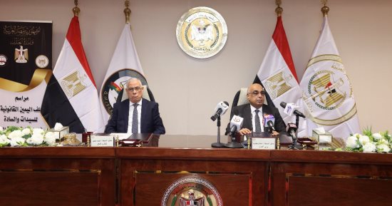 أعضاء النيابة العامة الجدد يؤدون اليمين القانونية أمام وزير العدل.. صور