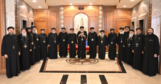 البابا تواضروس يلتقى الأساقفة العموم بالقاهرة