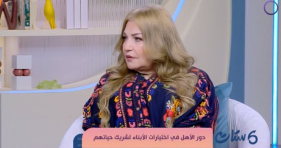 عبير منير في نقاش حول الزواج: لا تحكموا على الناس بظروفهم.. الأهم هو الإنسان