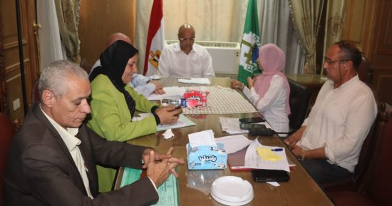 محافظ القليوبية يعقد اللقاء الأسبوعى بالخانكة لحل مشكلات المواطنين بـ3 مدن