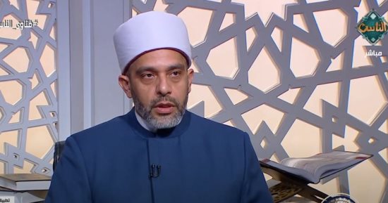 ما حكم  الاحتفاظ بباقي مال زائد من البائع؟.. أمين الفتوى يجيب
