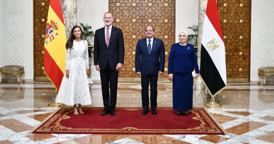 الرئيس السيسى والسيدة قرينته يقيمان مأدبة عشاء بمنطقة الهرم على شرف ملك وملكة إسبانيا