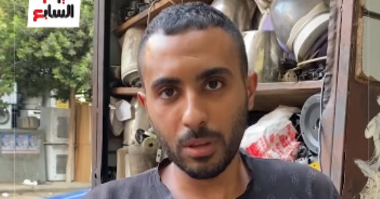 بدلًا من مراكز الصيانة.. المحترفون يسيطرون على شارع كلوت بك (فيديو)