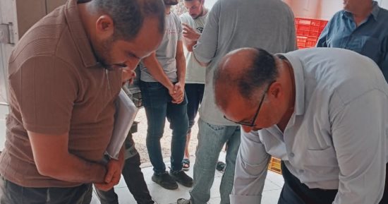 ضبط 3 أطنان صدور فراخ وأعلاف بدون بيانات فى حملة تموينية بالشرقية