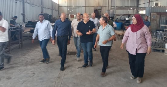 نائب محافظ الجيزة يلتقى مستثمرى المنطقة الصناعية لبحث المشاكل والتحديات