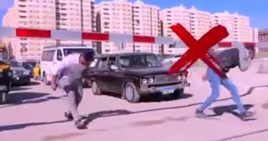 النقل تحذر من اقتحام مزلقانات القطارات وتناشد المواطنين المشاركة فى التوعية