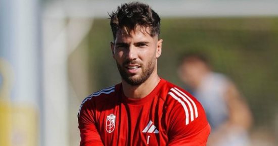 استبعاد نجل زين الدين زيدان من معسكر منتخب الجزائر