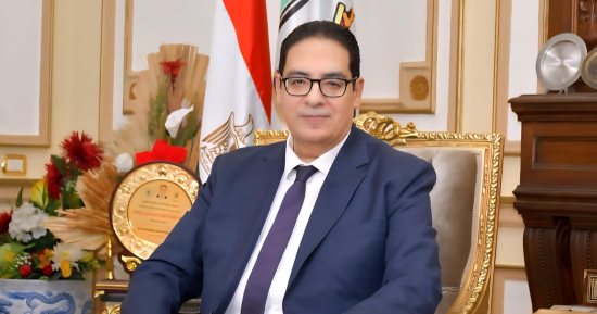 رسالة مهمة من رئيس جامعة القاهرة لأعضاء هيئة التدريس والطلاب والعاملين.. تفاصيل