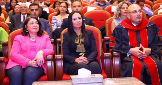 وزيرة التضامن لخريجات مدرسة خاصة: التعلم لن يتوقف أبدًا "صور"