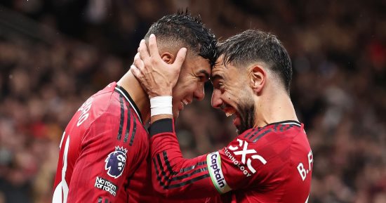 مانشستر يونايتد يحسم قمة تشيلسي 2-1 في الدوري الإنجليزي.. فيديو